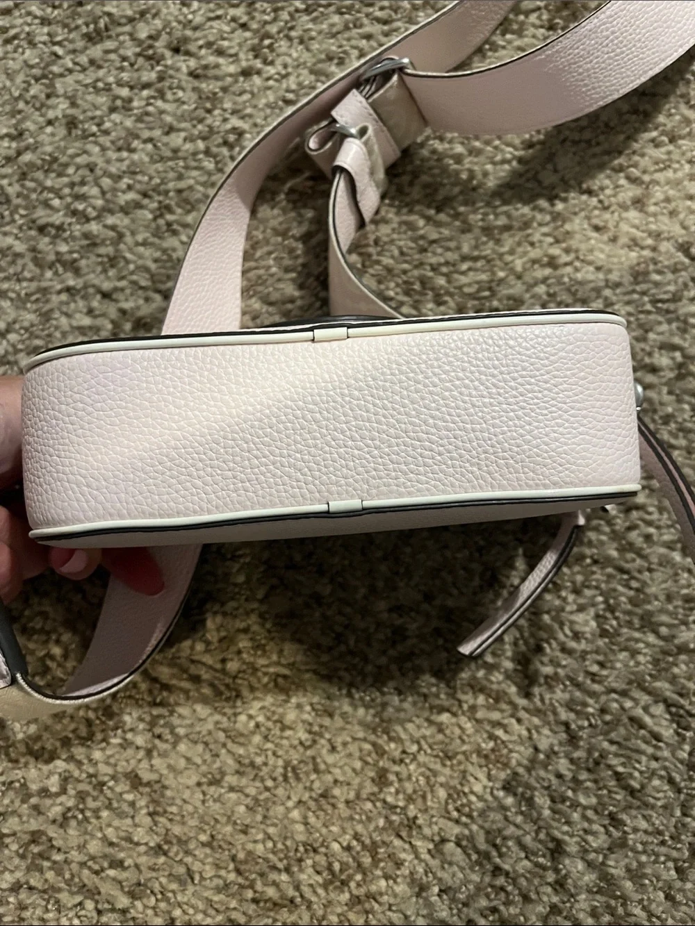 Tory Burch compact pebbled
